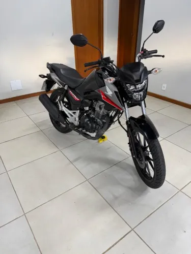 Titan 2025 Único dono .