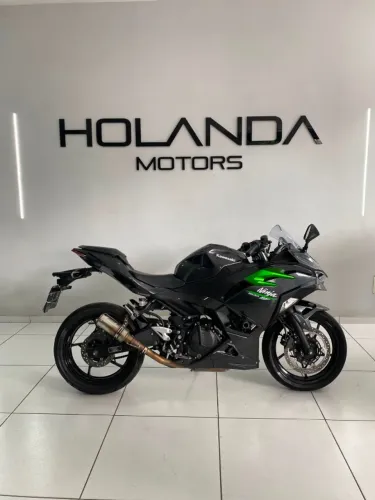 KAWASAKI NINJA 500 2025