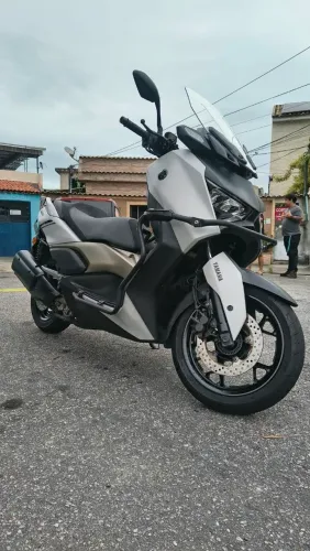 Vendo Xmax 250 2025