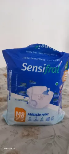 Fraldas Descartáveis TAM (M) Com 8 und Cada Pacote.