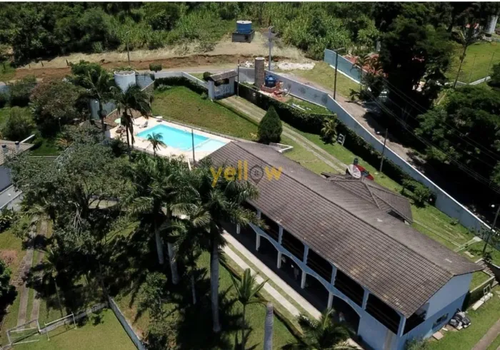 Chácara à Venda em Igaratá, 6 Quartos, 600m² no Recanto Sossego