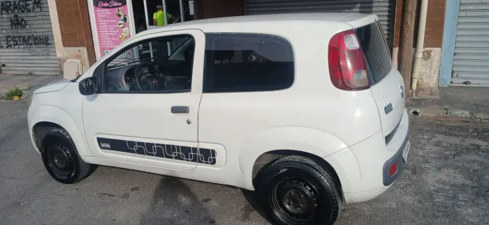 Fiat Uno Vivace 1.0 EVO Fire Flex 8V 3P 2014