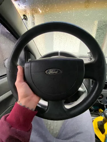 Volante original Ford Fiesta e Ecosport