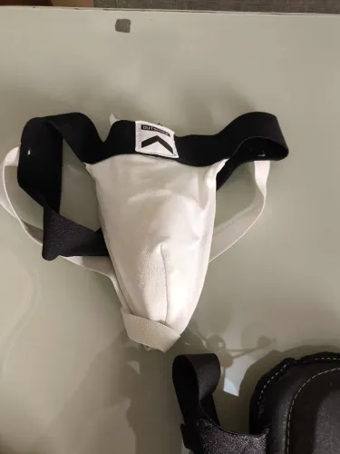 Vendo protetor genital e caneleira Taekwondo
