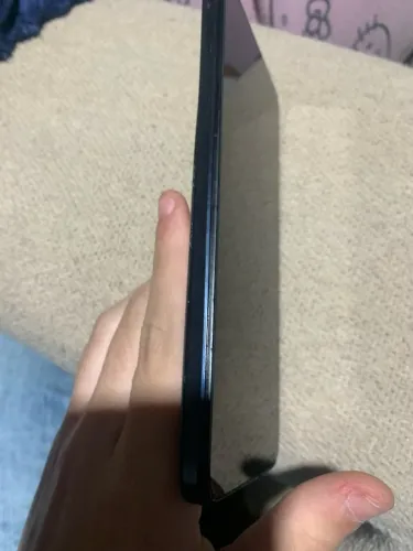 Moto e 13