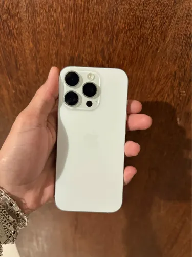 iPhone 16 pro 128gb bateria 90%
