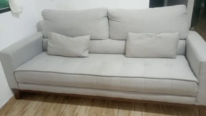 Vendo sofá em perfeito estado com almofada 
