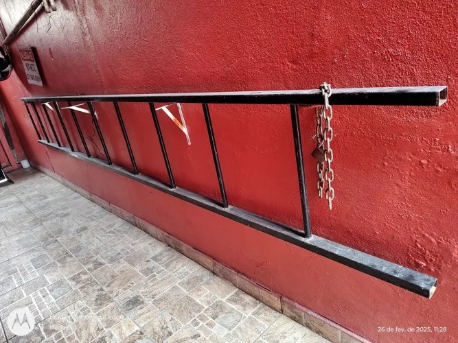 Escada de ferro 4 metros