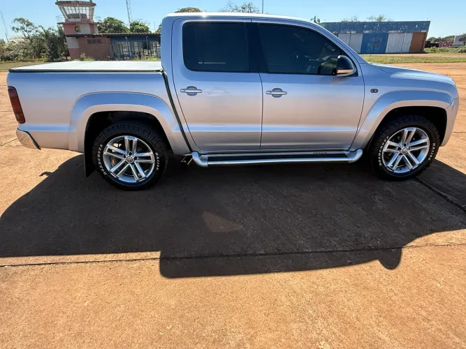 Volkswagen Amarok High.cd 2.0 16V TDI 4X4 Dies. AUT 2014