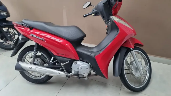 Moto impecável único dono 