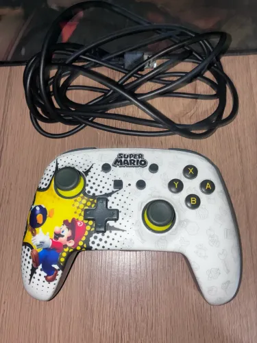 Controle de Nitendo Switch Mario