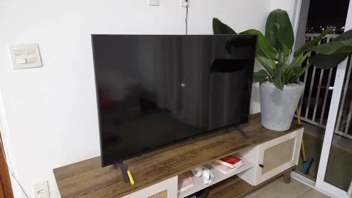 Tv LG 43" funcionando perfeifamente 1 ano de uso