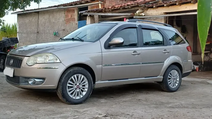 Fiat Palio Week. Attractive 1.4 Fire Flex 8V 2012