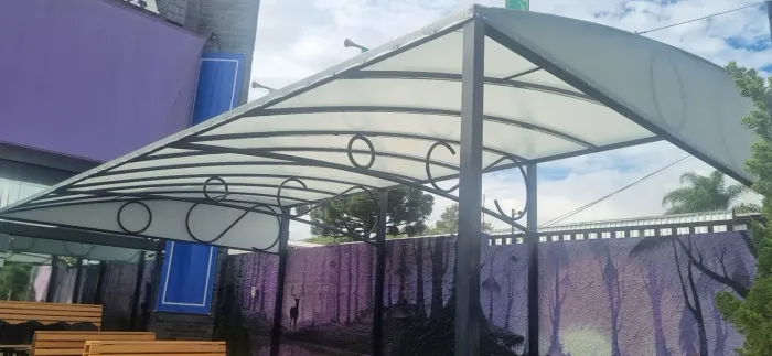 Toldo de Ferro com Lona 4x7 m²
