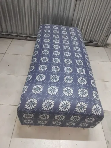Vende-se cama box solteiro