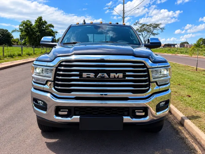 Ram 3500 Limited Longhorn 6.7 TB CD Diesel 2022