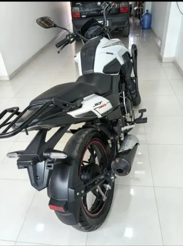 Vende se um shineray 150