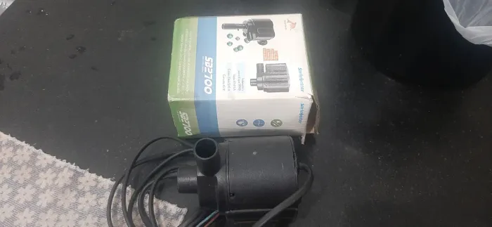 Bomba submersa para aquário, chafariz,ventilador de parede.