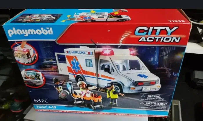 playmobil ambulancia novo na caixa