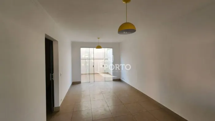 Casa com 3 dormitórios para alugar - Castelinho - Piracicaba/SP