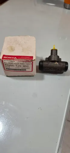 Cilindro do freio roda traseira direita - Honda Fit Modelo 2011/2011