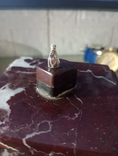 Vendo um berloque de nossa senhora de Fátima em Prata 925 em Fortaleza ce 
