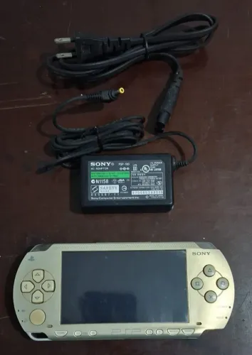 PSP Dourado (Champanhe) completo + HEN com jogos