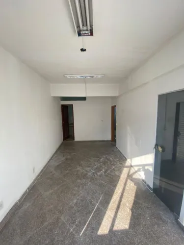 Sala comercial no Centro de São João de Meriti - RJ