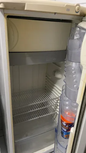     Geladeira Consul Conservada