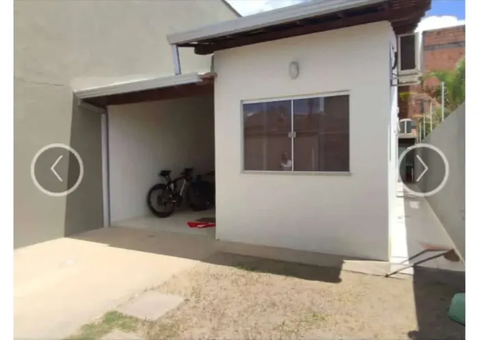 Vendo casa toda documentada com ótimo preço!