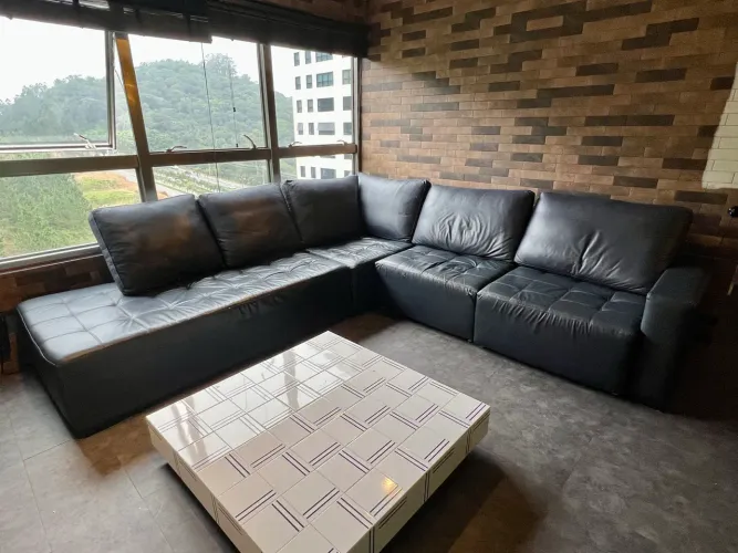 Sofá de Couro em L 3,10x3,10 m - 6 a 8 Lugares