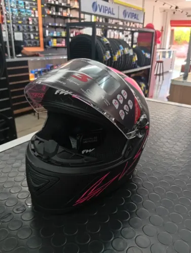 Capacete FW3 GT2 