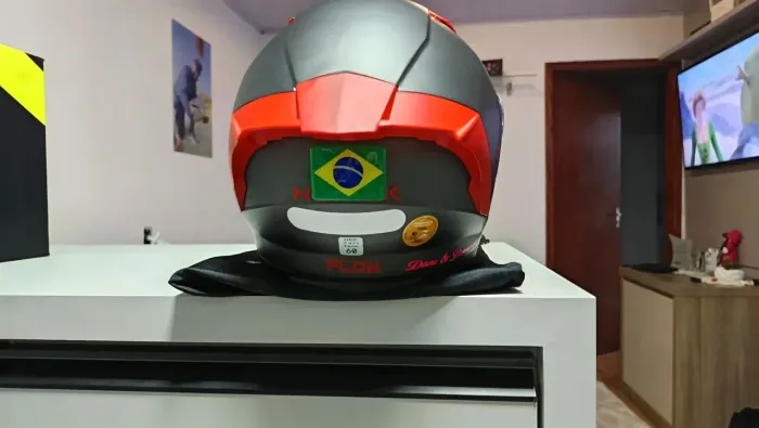 Vendo ou troco capacete 