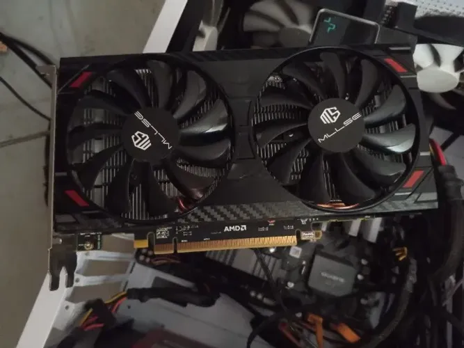 Placa vídeo RX 5500 XT - 8GB