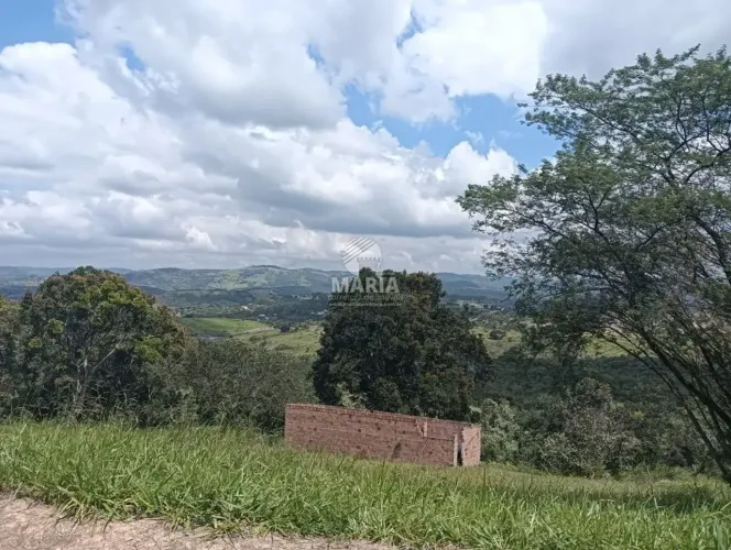 Lote de condomínio com excelente vista à venda em Gravatá/PE!