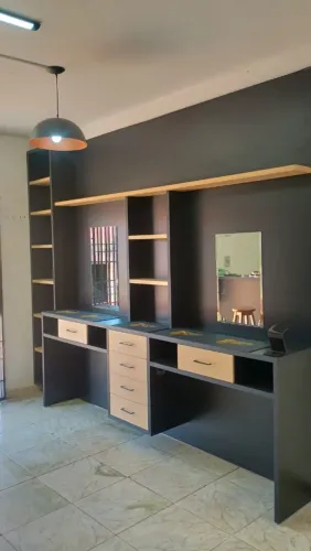 Bancada para salão de beleza ou barbearia