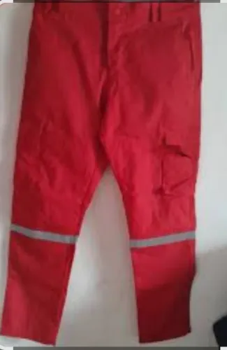 Vendo calça,suadeira e gandol,tamanho G por 300