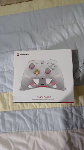 Cyclone 2 controle semi novo