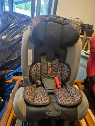 Cadeirinha Carro fisher Price 0 a 36 kilos