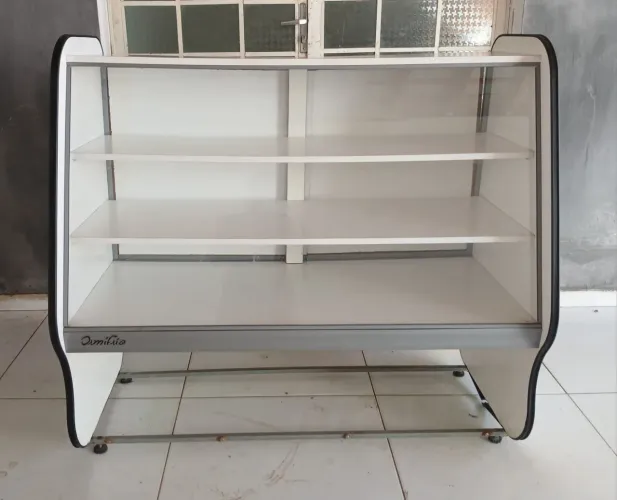 Expositor não refrigerado
