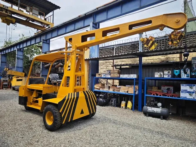 Guindaste Hyster 5 toneladas