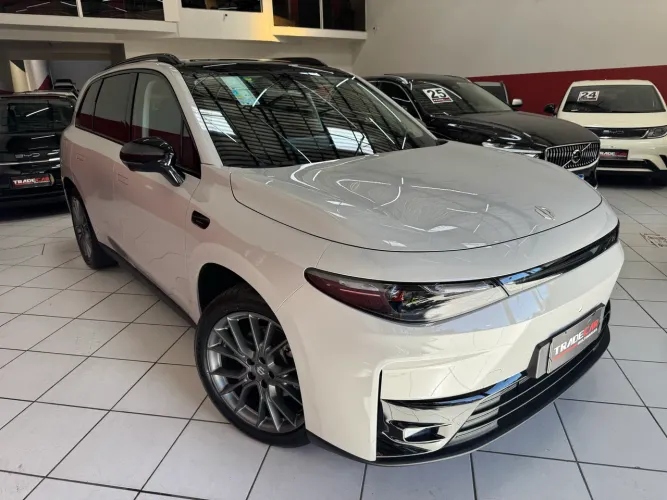 Leapmotor C10 REEV (Híbrido) 2026