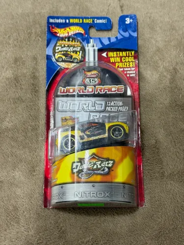 Hot wheels acceleracers/via 35 Toyota RSC Tundra