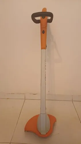 Roçadeira elétrica doméstica 110V