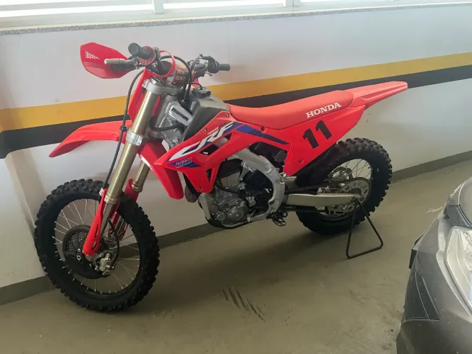 Honda CRF450rx ano 2024 - impecável apenas 8 horas de uso