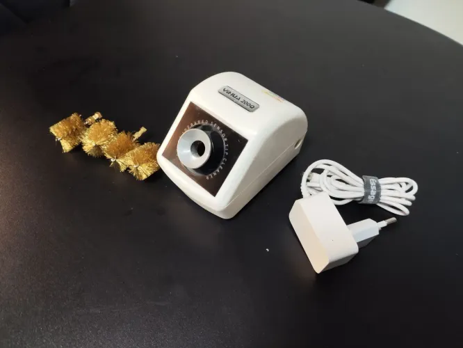 Limpador de ferro de solda e espátula automático