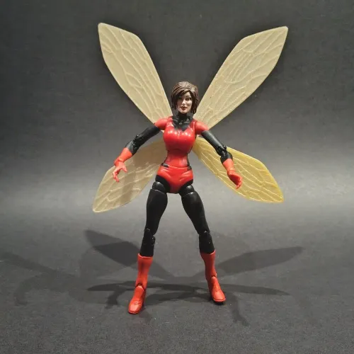 Boneca Vespa Wasp ToyBiz MODOK Series Variante Red Marvel Legends 6" Toy Biz