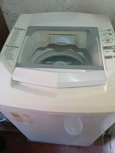 Máquina de lavar com defeito