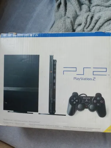 Play station 2 slim (desbloqueado) com 3 controles,cabos e um cartão de memoria
