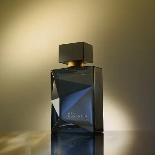 Perfume Essencial Oud 100ml Deo Parfum